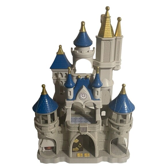 Disney World Cinderella Castle Playset Fireworks Sounds Parks FREE SHIPPING - Picture 1 of 16